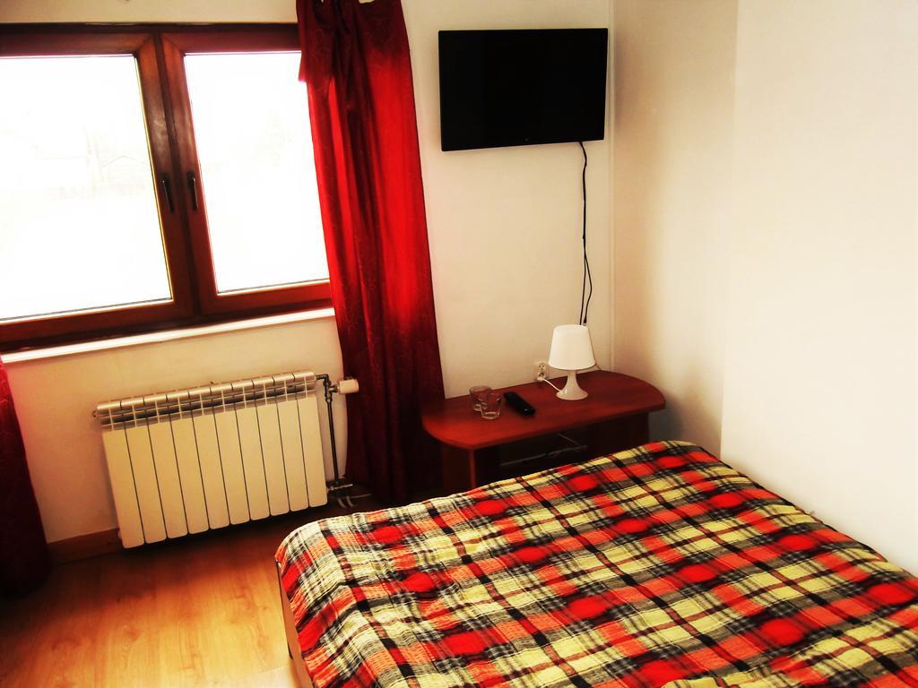 Dworek W Zieleni Warschau Kamer foto